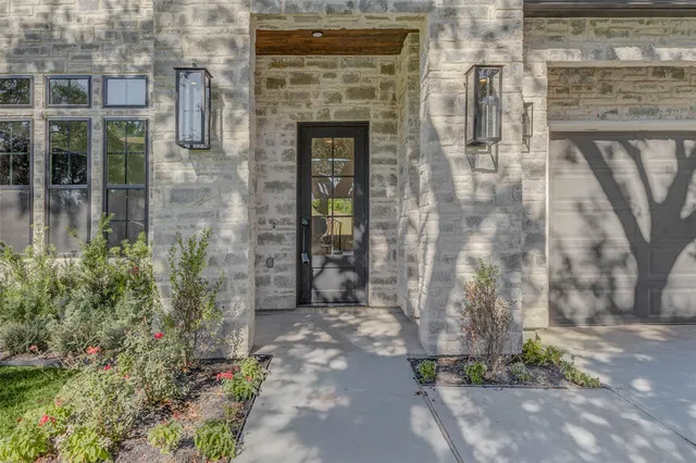 $1,400,000 | 1822 De Milo Drive, Houston, TX 77018