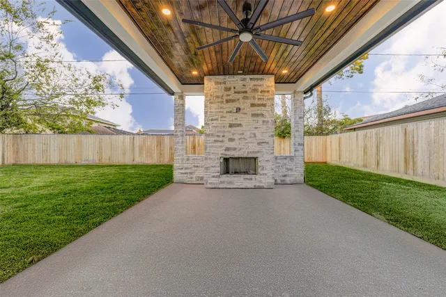 $1,400,000 | 1822 De Milo Drive, Houston, TX 77018