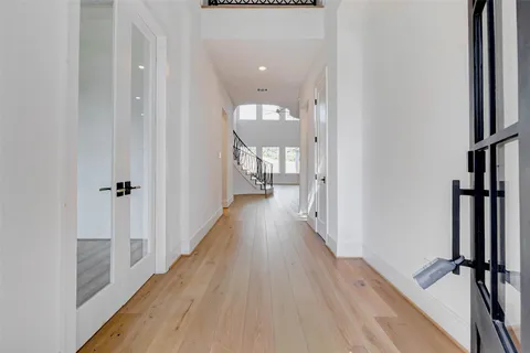 $1,400,000 | 1822 De Milo Drive, Houston, TX 77018