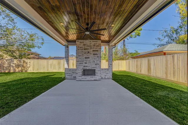 $1,400,000 | 1822 De Milo Drive, Houston, TX 77018