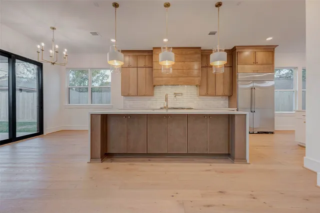 $1,400,000 | 1822 De Milo Drive, Houston, TX 77018