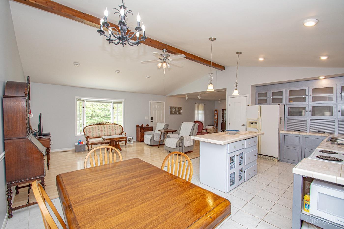 5585 Horseshoe Bend Road Hamilton, OH 45011 - Photo 4 of 32 Gallery Image 4
