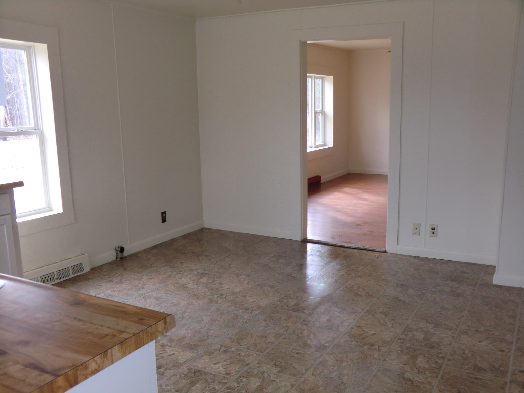 121 Phillips Corner Road Pittsfield, ME 04967 - Photo 4 of 20 Dining Area
