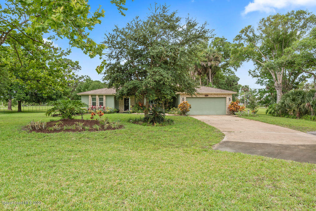 1427 Bishop Road Merritt Island, FL 32953 - Photo 3 of 46 Front