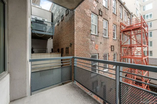 a view of a livingroom with furniture