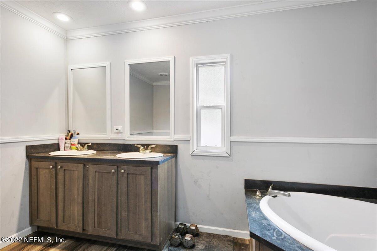 1920 Carter Road St. Augustine, FL 32084 - Photo 12 of 25 12-Primary Bathroom