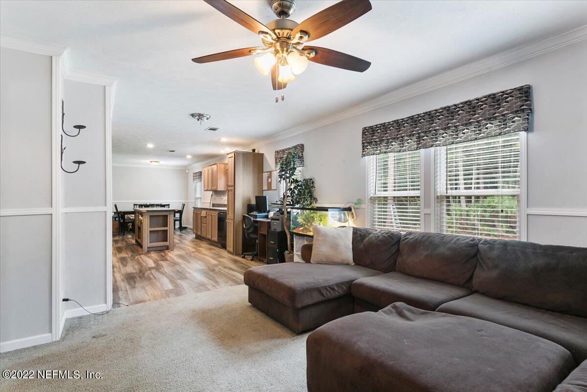 1920 Carter Road St. Augustine, FL 32084 - Photo 9 of 25 06-Family Room