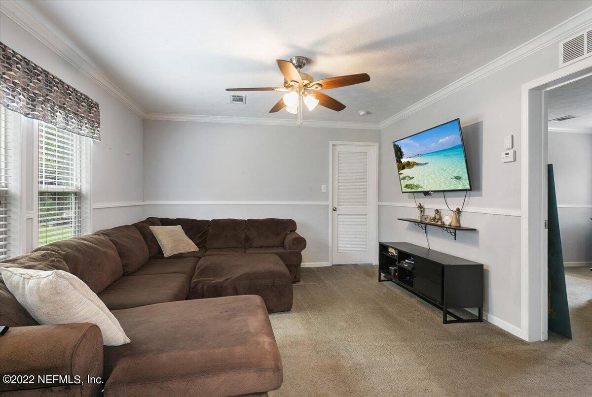 1920 Carter Road St. Augustine, FL 32084 - Photo 10 of 25 05-Family Room