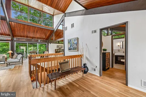 $1,995,000 | 6620 Fernwood Court, Bethesda, MD 20817