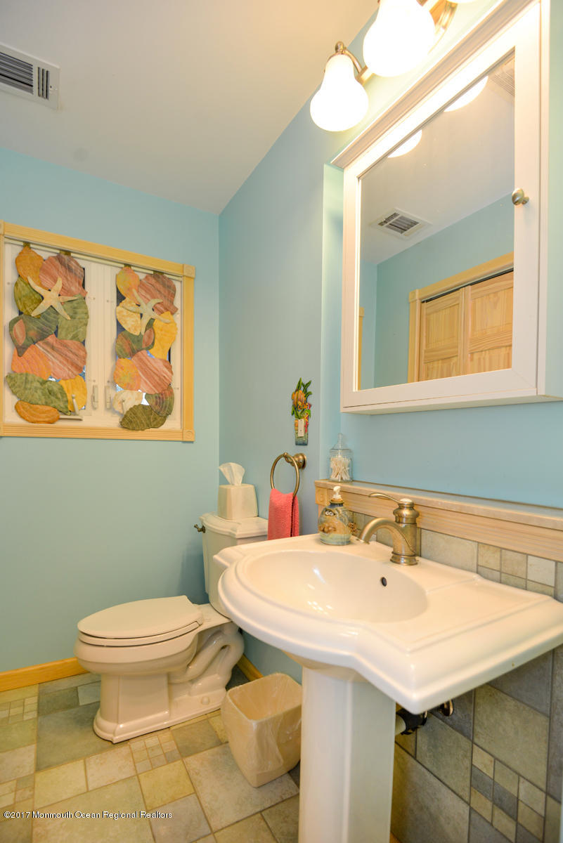 1295 Wedgewood Road Spring Lake, NJ 07762 - Photo 22 of 30 BTH 2