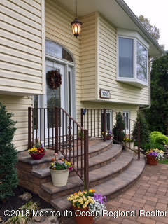 1295 Wedgewood Road Spring Lake, NJ 07762 - Photo 4 of 30 Wedge front door 2