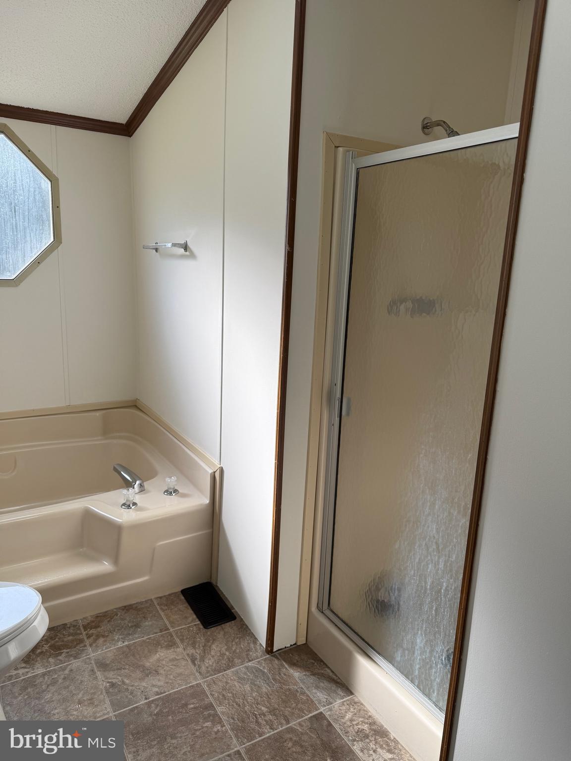 300 Brook Road Atglen, PA 19310 - Photo 19 of 42 a bathroom with a toilet a sink and bathtub