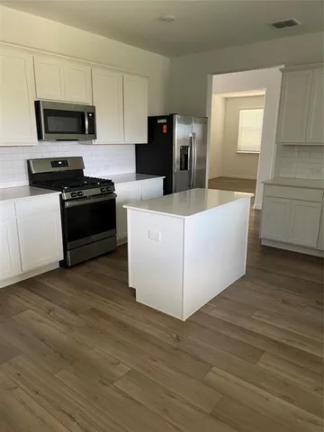 $2,400 | 8024 Acanthus Street, McKinney, TX 75071