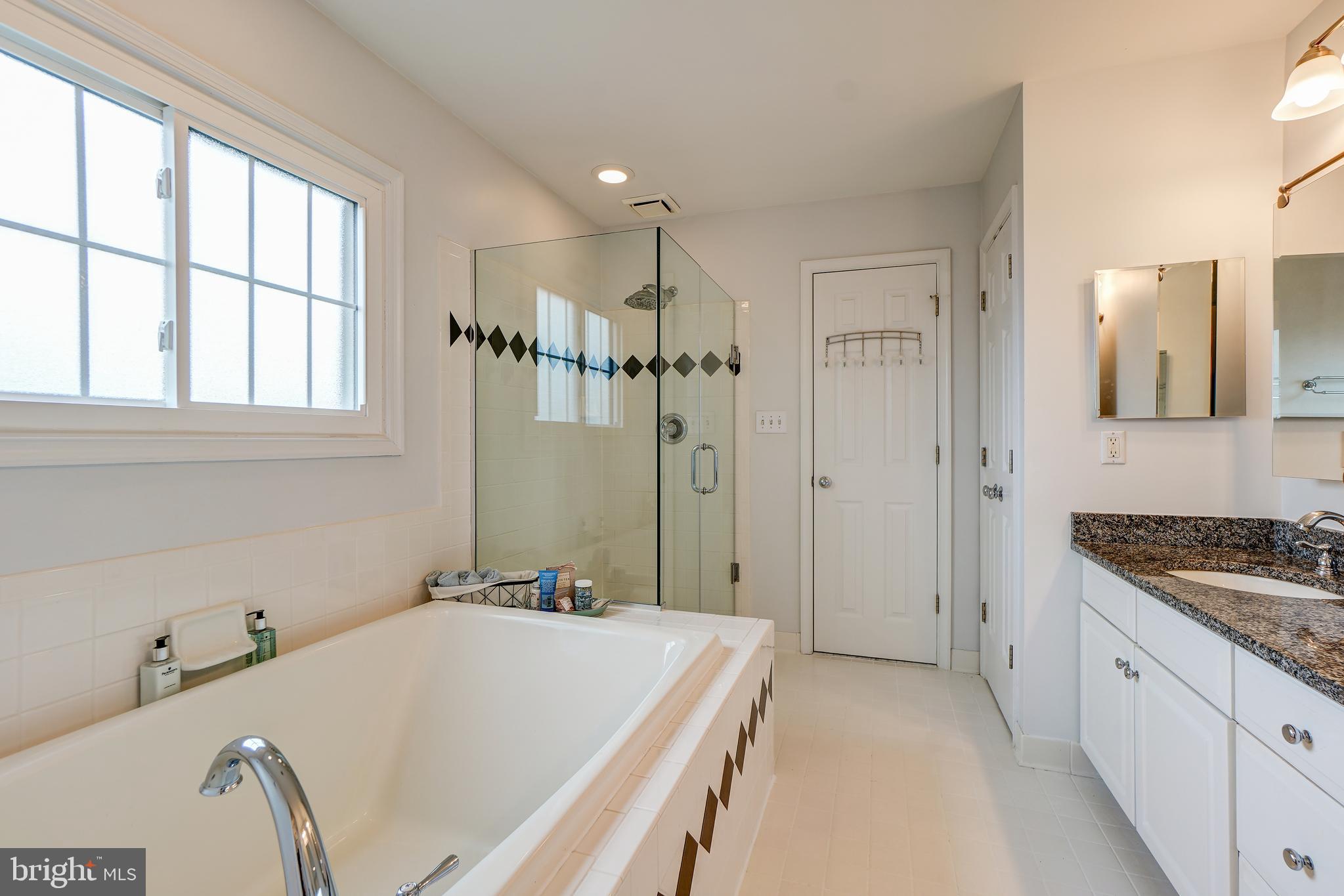 12108 Damson Drive North Potomac, MD 20878 - Photo 28 of 47 Soaking Tub, Sep Shower & Water Closet