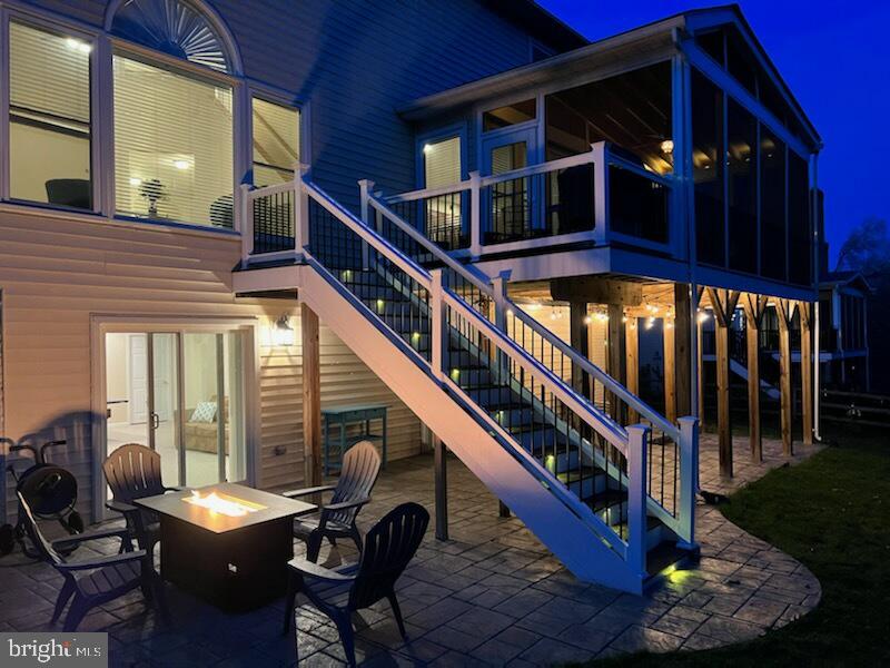 12108 Damson Drive North Potomac, MD 20878 - Photo 47 of 47 Night View with Lights!