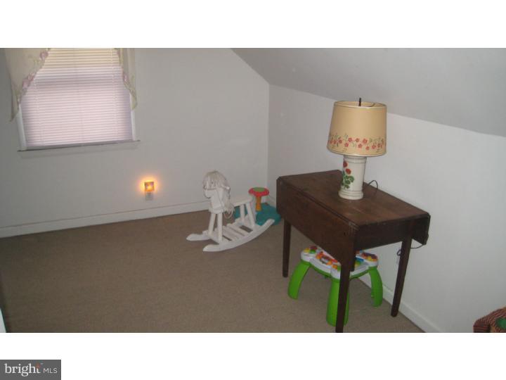 2337 Triebel Road Abington, PA 19001 - Photo 14 of 22 Gallery Image 14