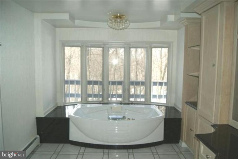 2102 Tufton Ridge Road Reisterstown, MD 21136 - Photo 9 of 30 Master Bath