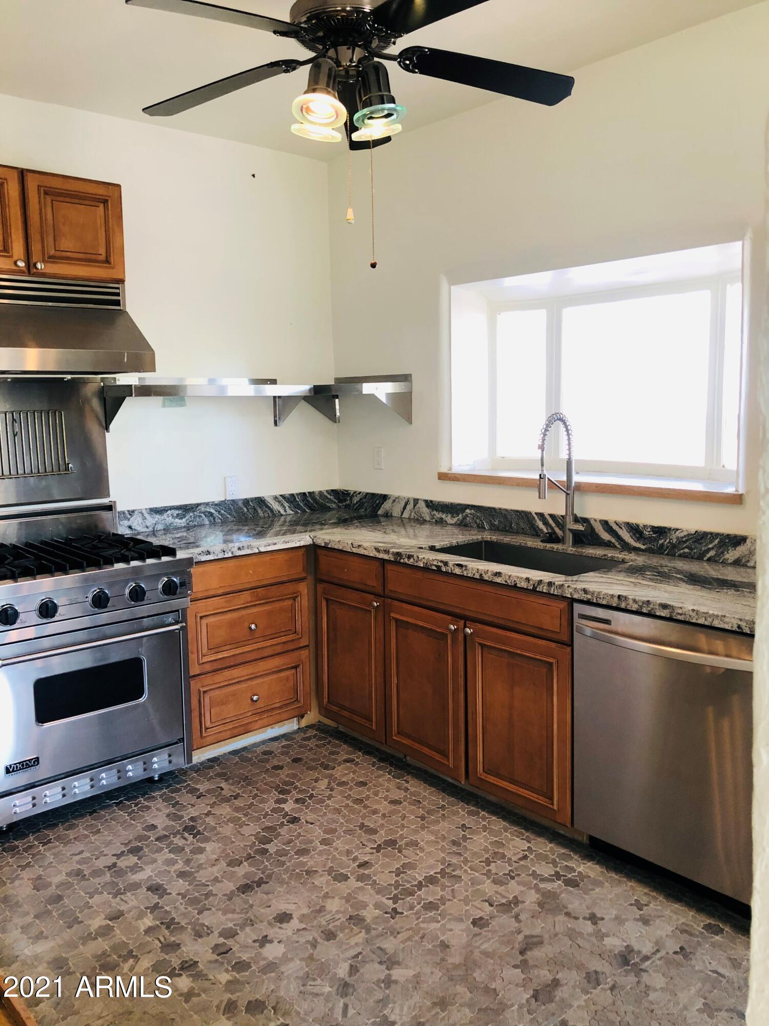 1565 East Cheery Lynn Road Phoenix, AZ 85014 - Photo 5 of 18 Kitchen 2