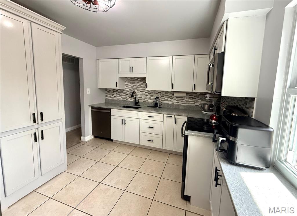 3600 Gary Arnold, MO 63010 - Photo 11 of 55