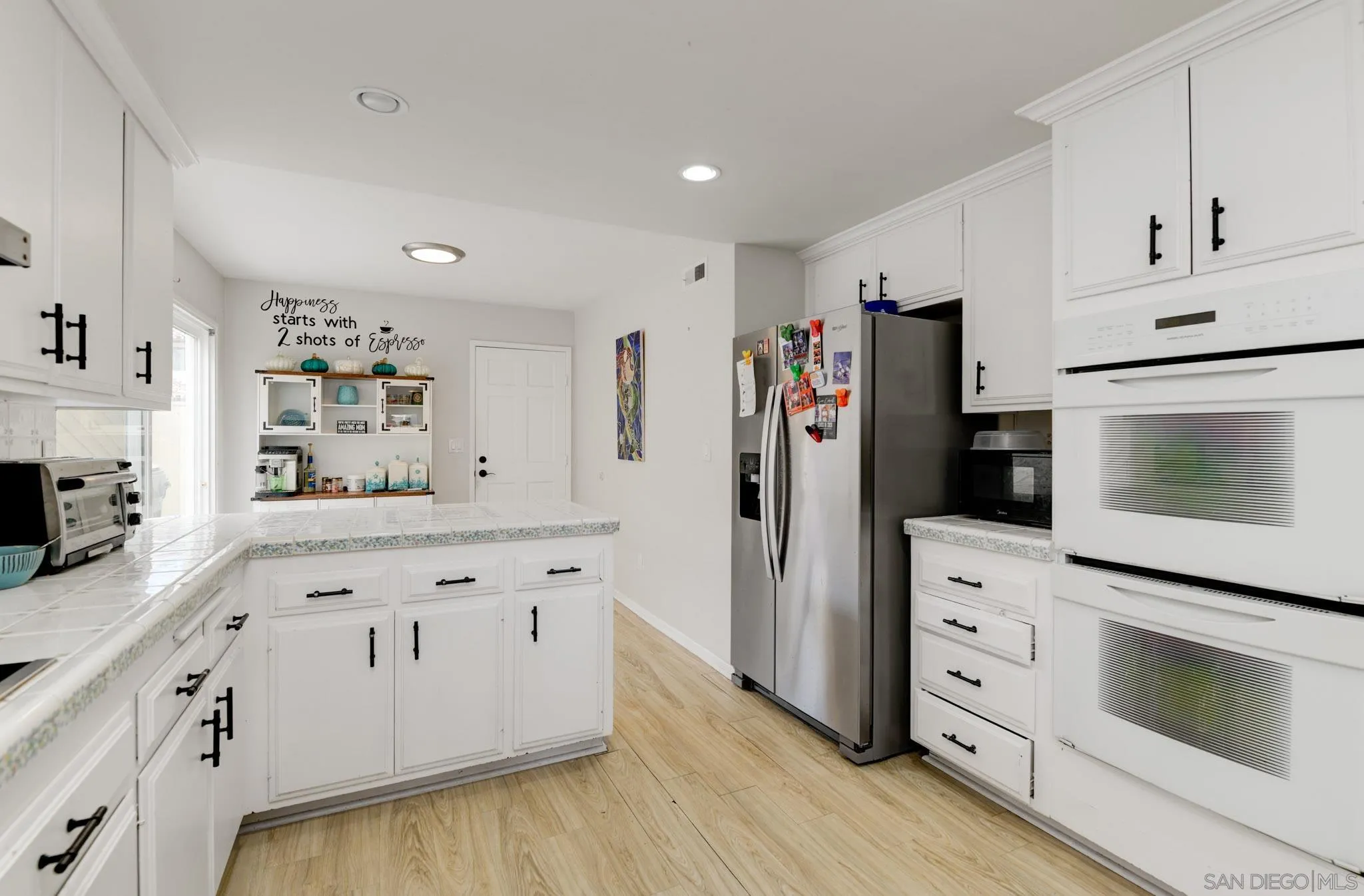 29 Blue Anchor Cay Road Coronado, CA 92118 - Photo 10 of 31 Kitchen