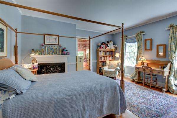 224 Hinckley Road Milton, MA 02186 - Photo 16 of 30 Gallery Image 16
