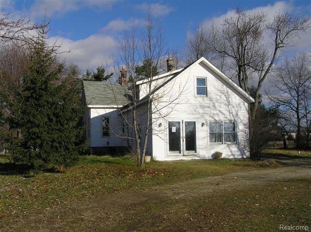 435 West Drahner Road Oxford, MI 48371 - Photo 8 of 11 435 w. drahner rd. oxford mi 483