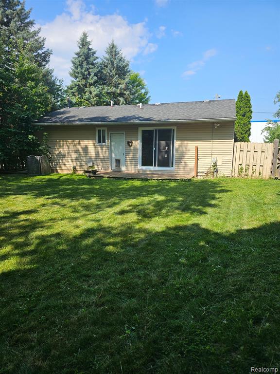 751 Isbell Street Howell, MI 48843 - Photo 17 of 23 Gallery Image 17