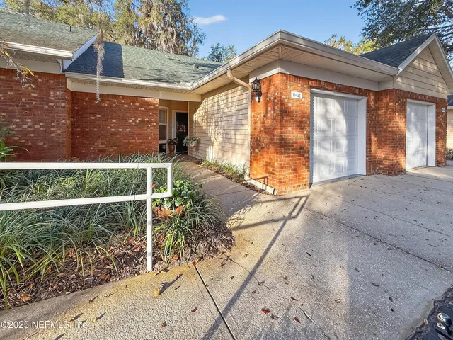 an outdoor view of house with outdoor space