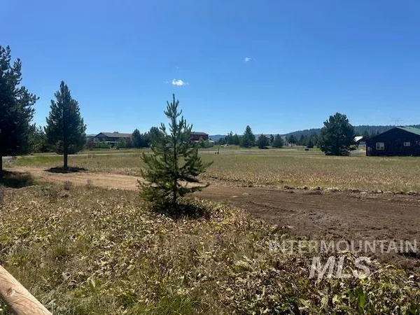 $249,990 | 969 Valley View Lane, McCall, ID 83638