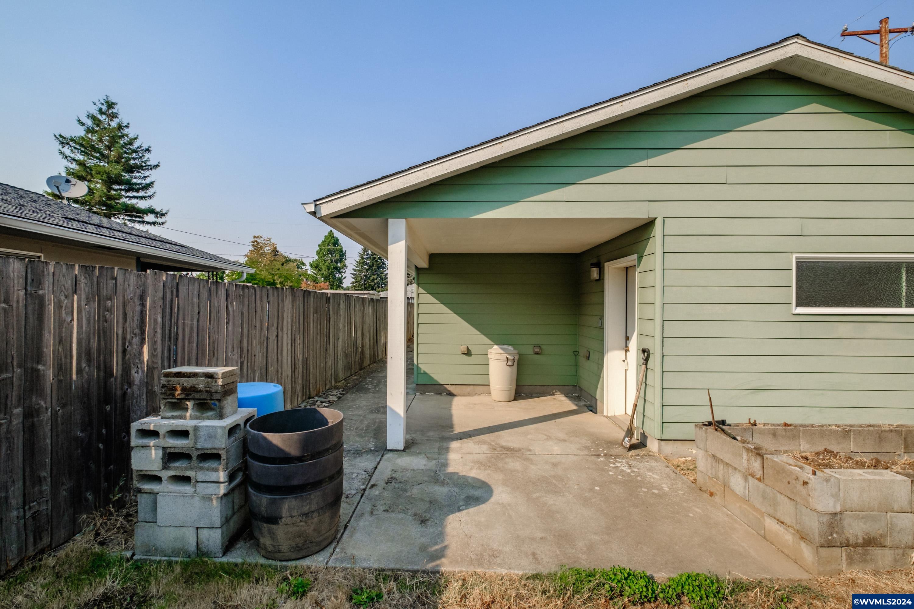 4045 Schafer Road Northeast Salem, OR 97305 - Photo 31 of 38