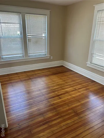 $1,525 | 2530 Oakland Avenue, Maplewood, MO 63143