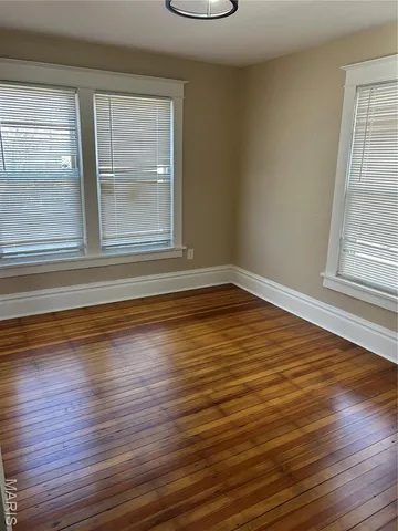 $1,525 | 2530 Oakland Avenue, Maplewood, MO 63143