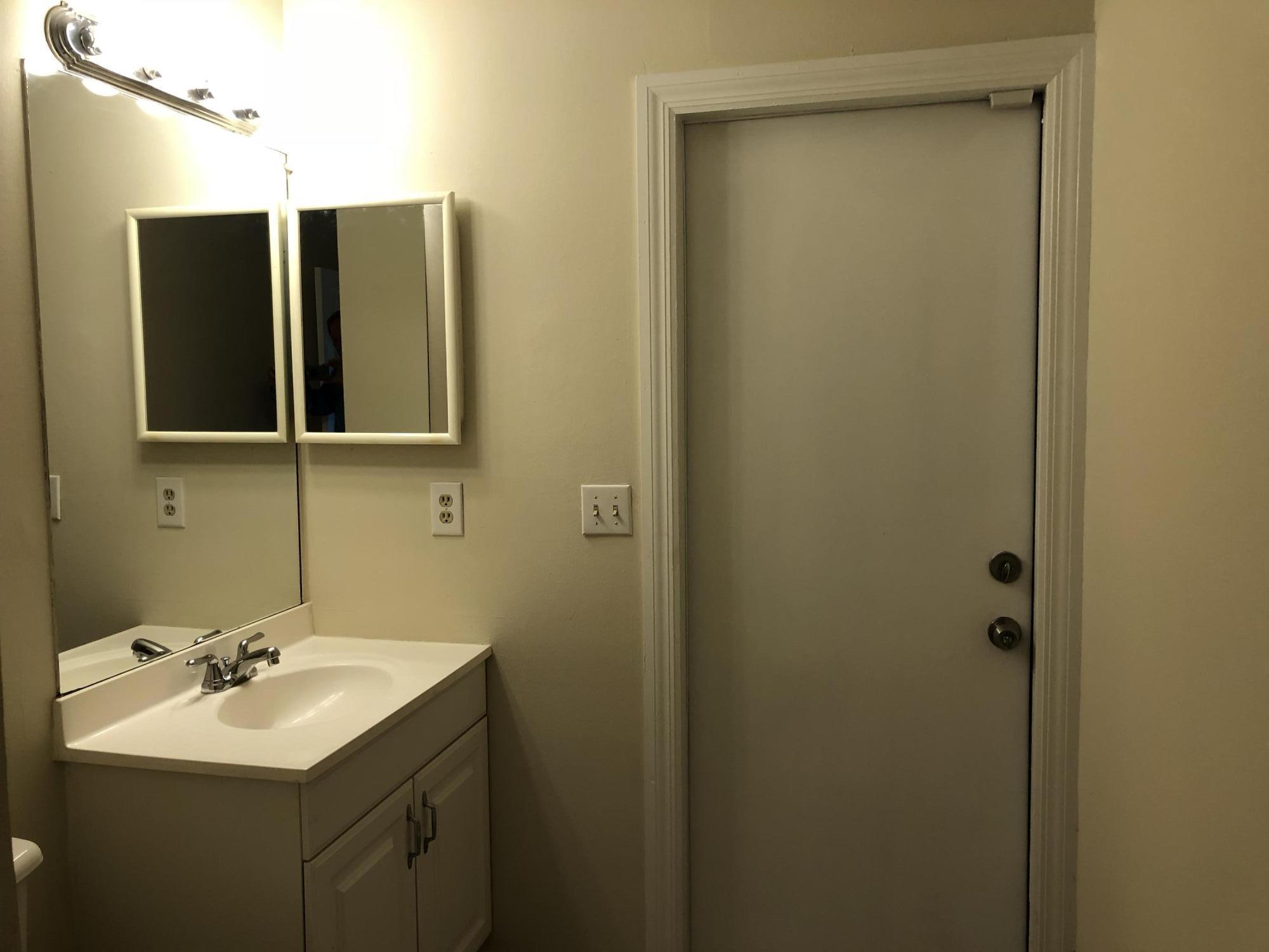 929 Southwest Harvard Road Port St. Lucie, FL 34953 - Photo 9 of 29 Guest bath...
