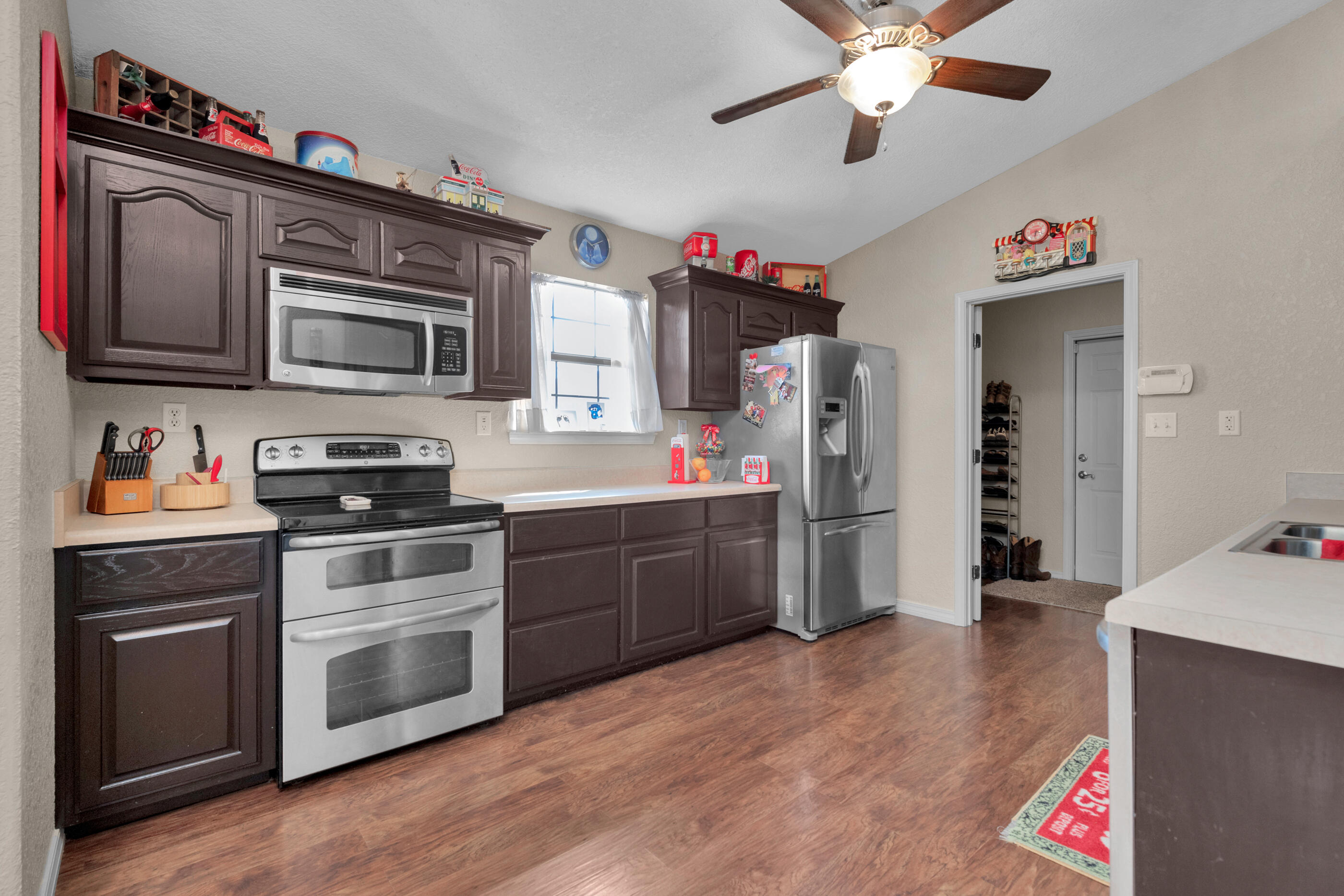 4802 Young Road Crestview, FL 32539 - Photo 12 of 27 Kit 2