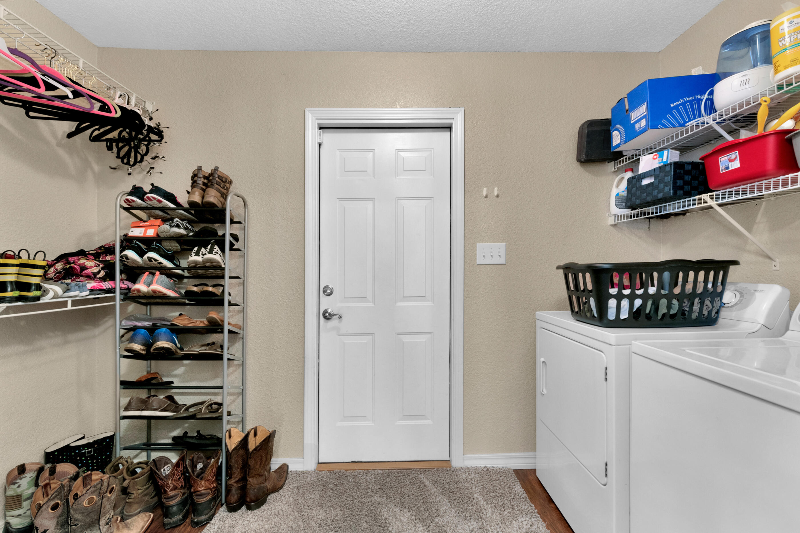 4802 Young Road Crestview, FL 32539 - Photo 22 of 27 Laundry