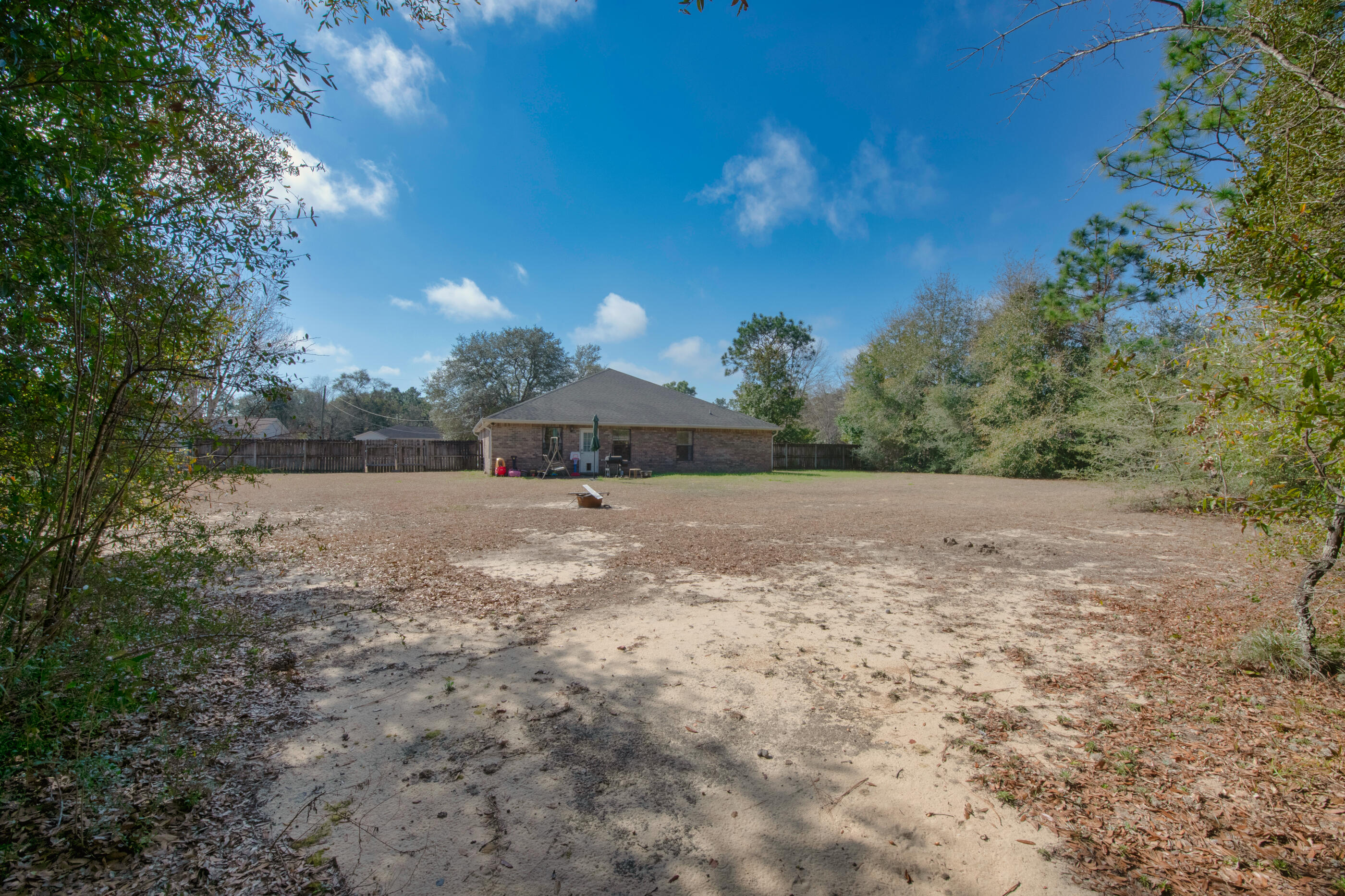 4802 Young Road Crestview, FL 32539 - Photo 25 of 27 Back of home