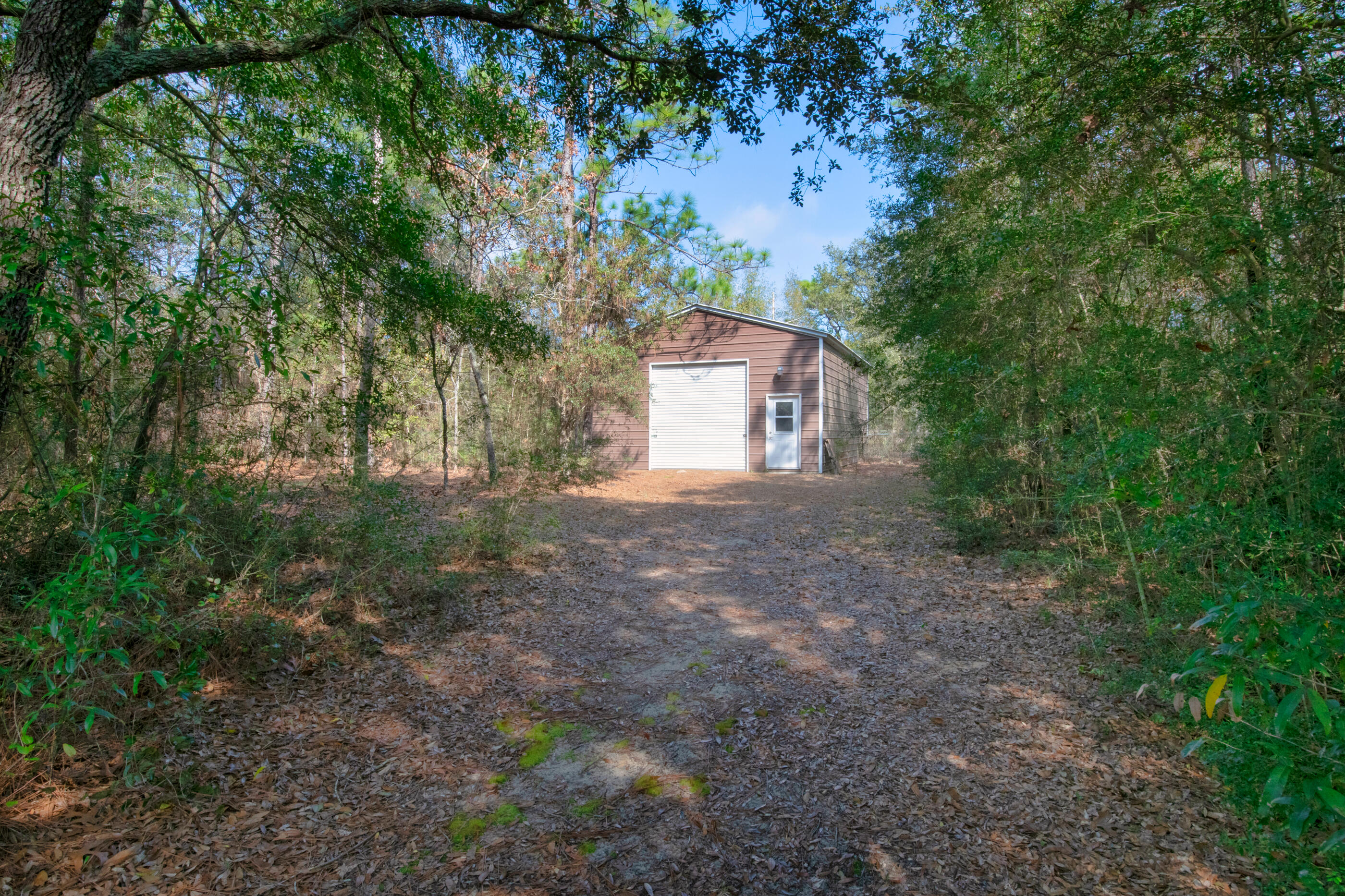4802 Young Road Crestview, FL 32539 - Photo 26 of 27 Shed v2