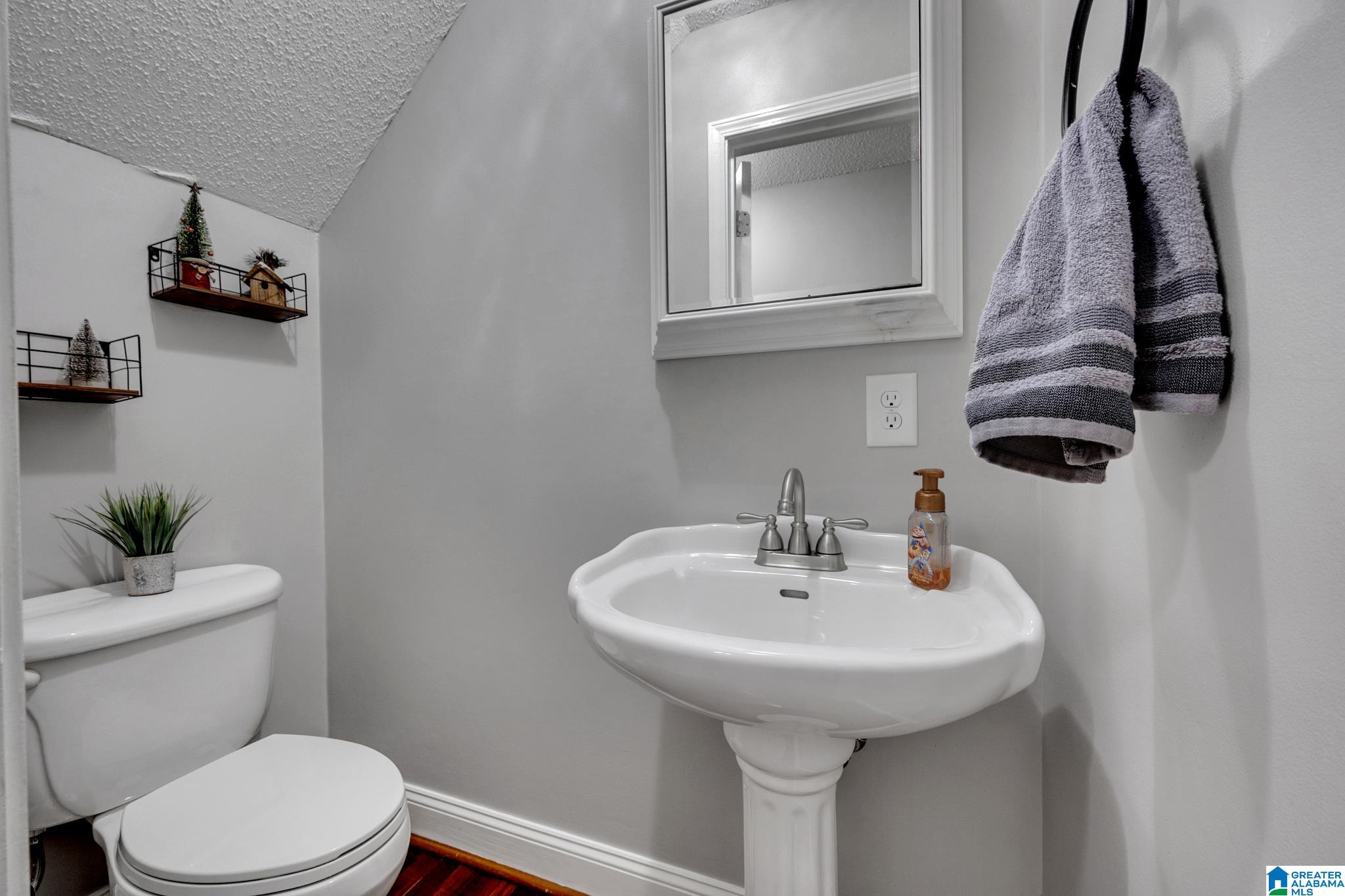 9685 Mitchell Road Warrior, AL 35180 - Photo 6 of 47