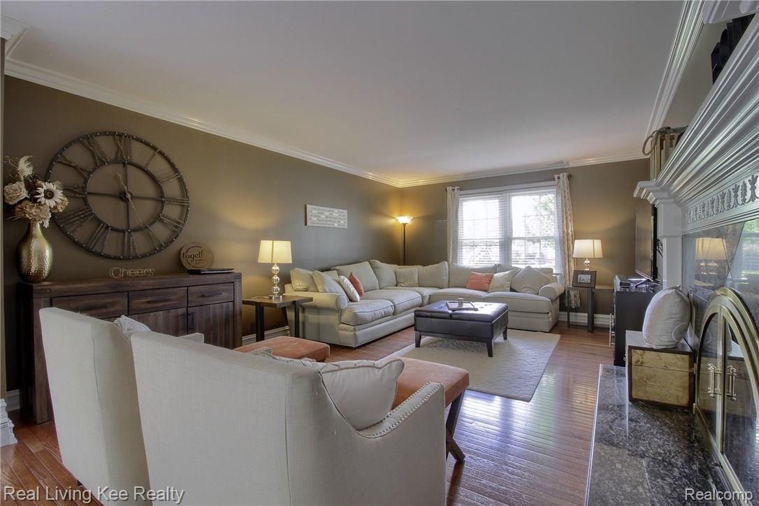 4061 Chapman Road Utica, MI 48316 - Photo 8 of 38 8.jpg
