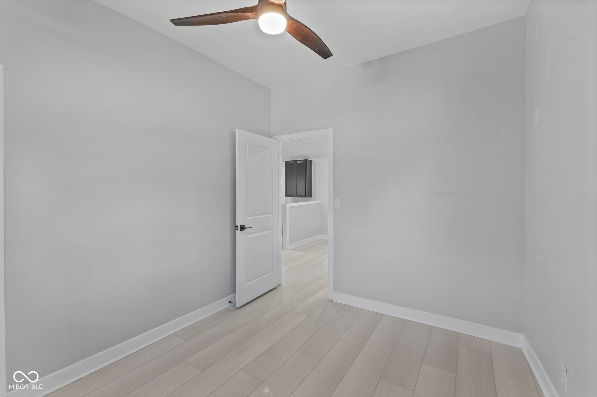 4986 Adkins Street Columbus, IN 47201 - Photo 11 of 25