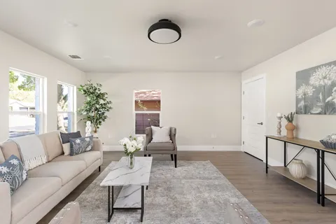 $470,000 | 10101 Woodhaven Drive, Austin, TX 78753