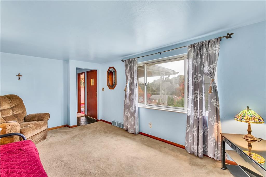 3 Woodland Road McKees Rocks, PA 15136 - Photo 4 of 24 Gallery Image 4