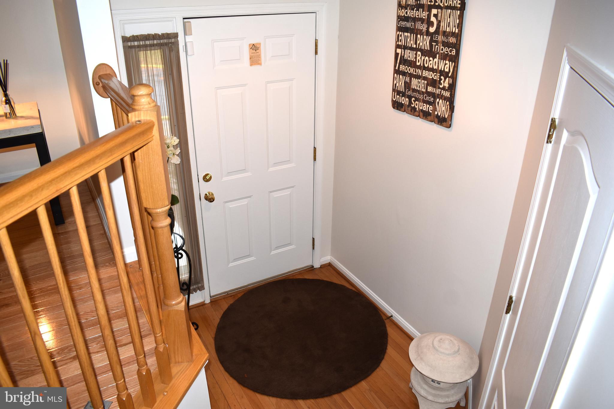 6411 Knapsack Lane Centreville, VA 20121 - Photo 3 of 63