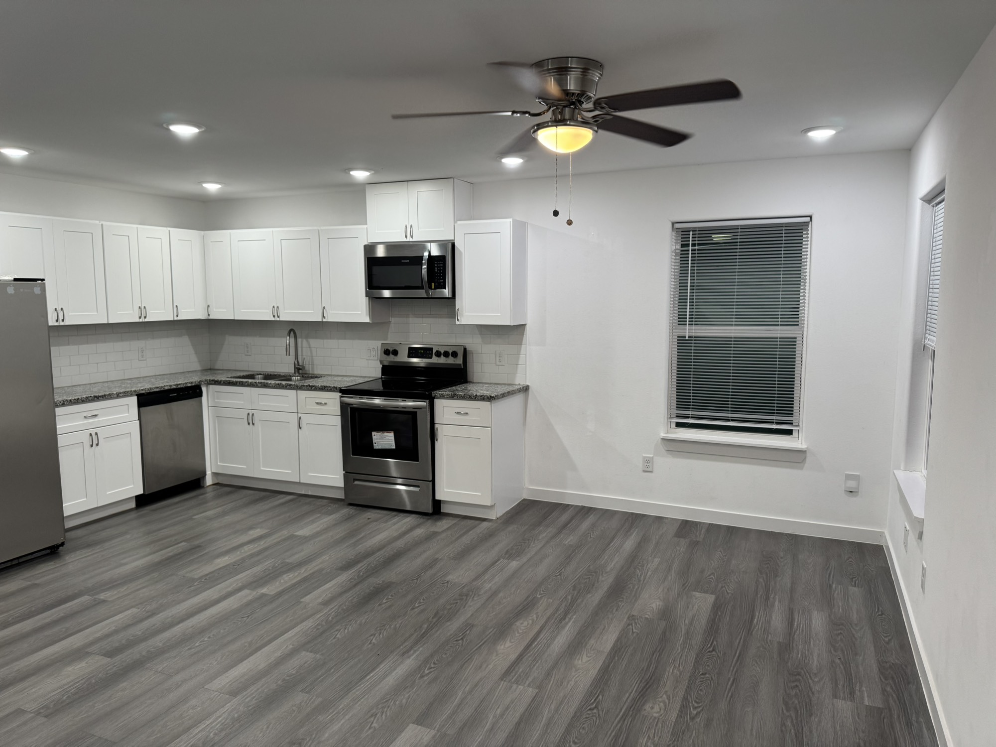 9403 Madera Road, Unit A Houston, TX 77078 - Photo 1 of 7