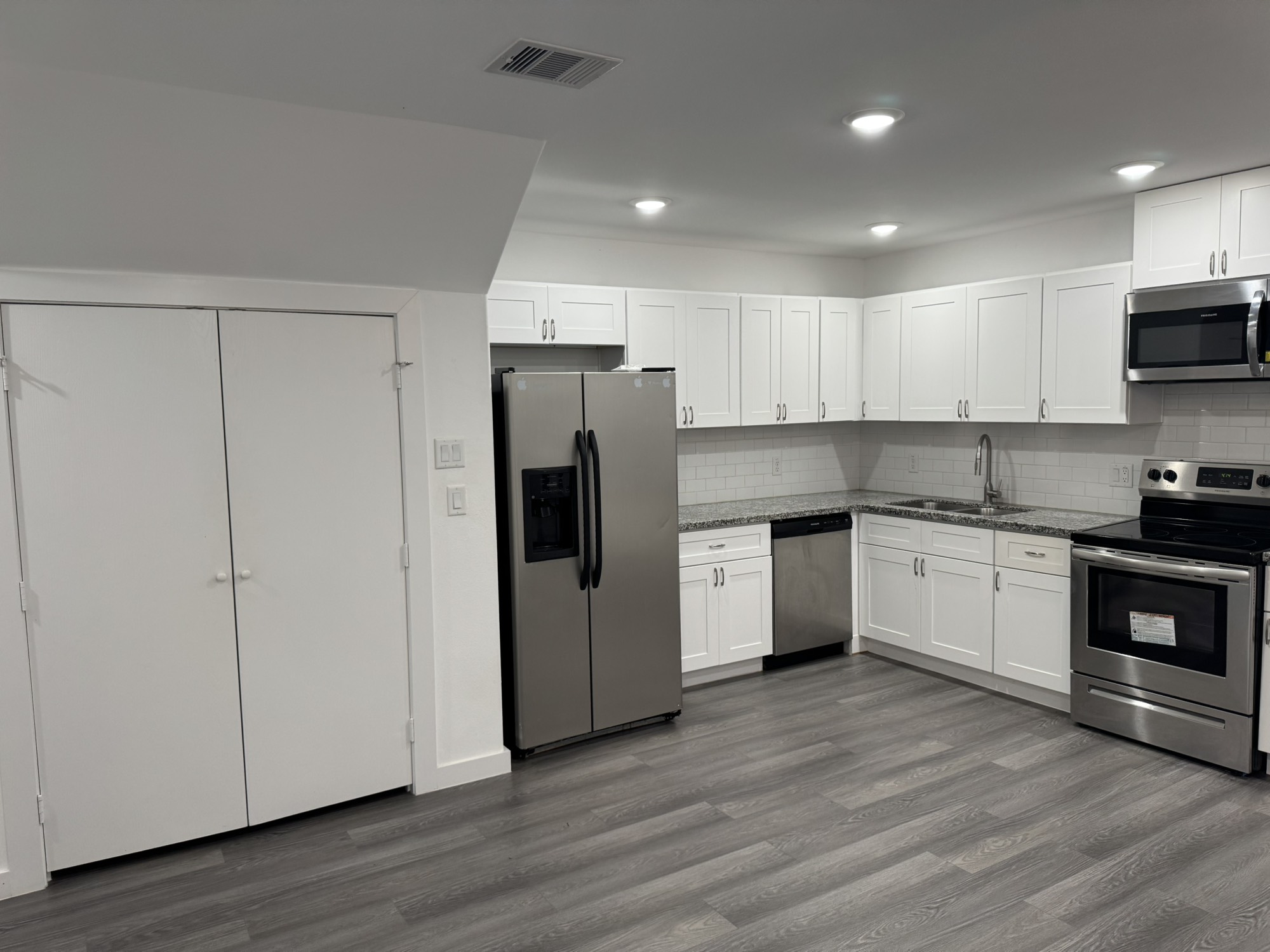 9403 Madera Road, Unit A Houston, TX 77078 - Photo 2 of 7