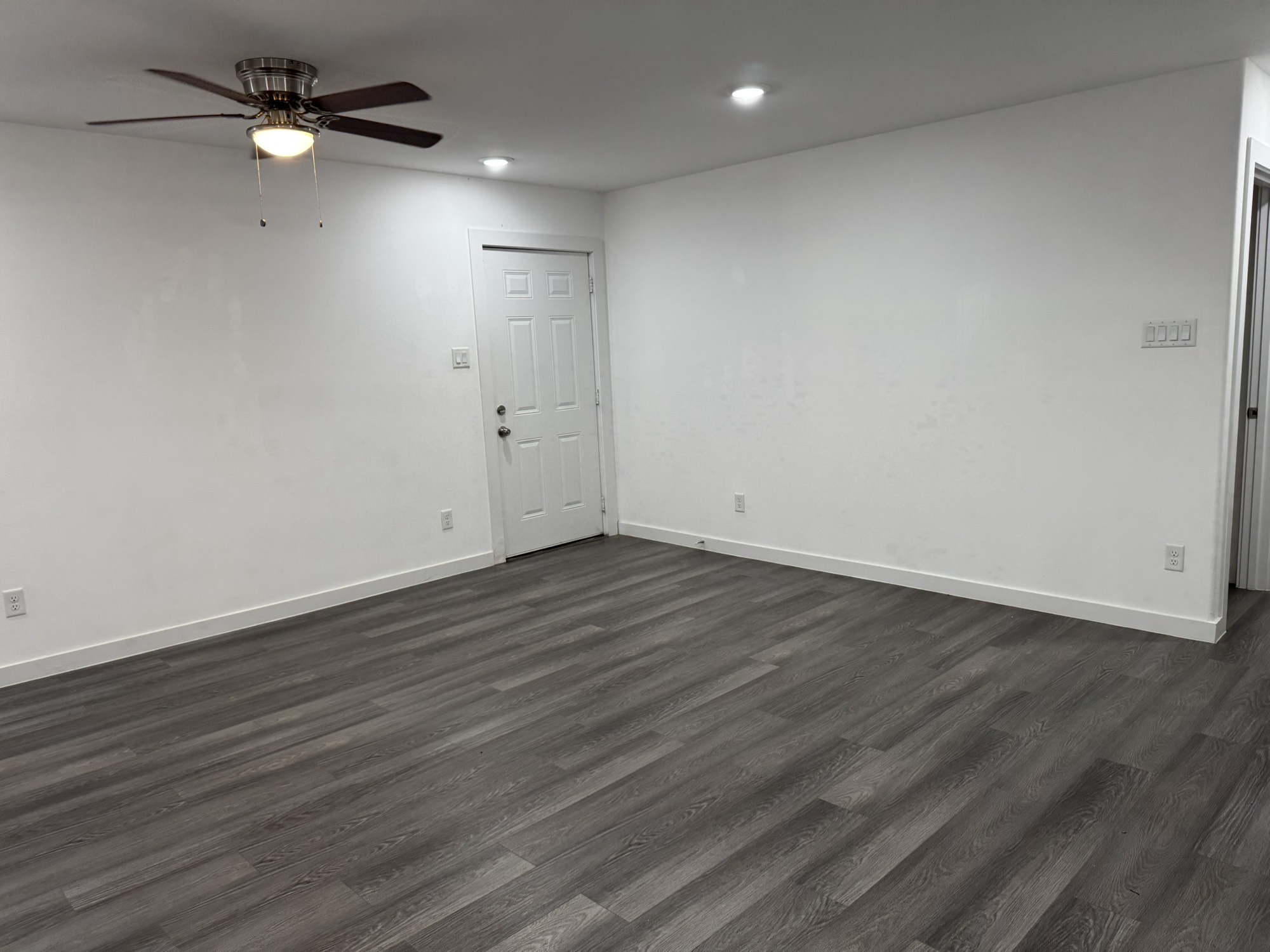 9403 Madera Road, Unit A Houston, TX 77078 - Photo 3 of 7