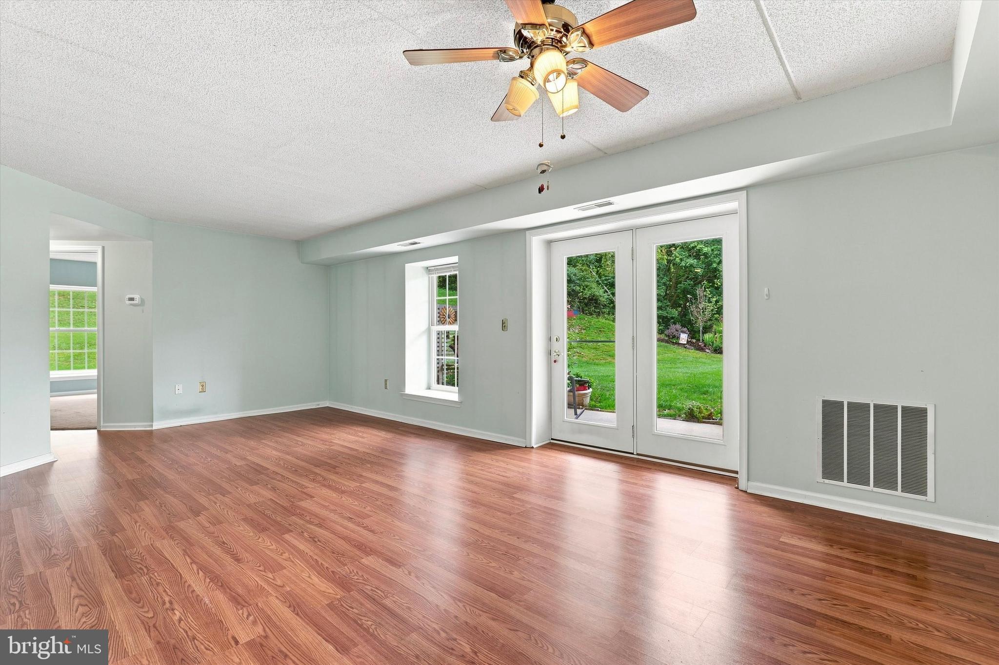 501 Brandon Road Norristown, PA 19403 - Photo 8 of 26 Gallery Image 8