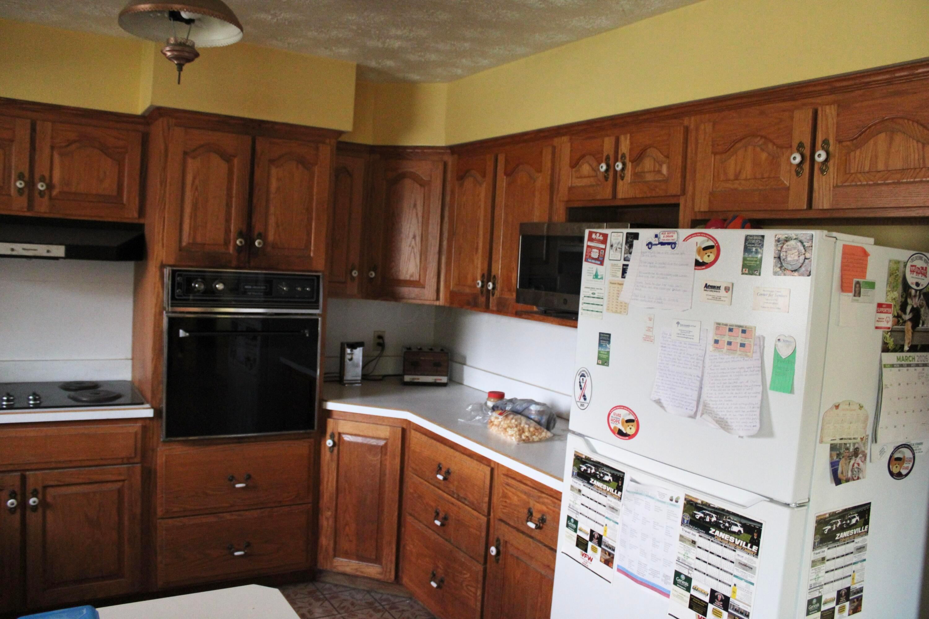 3270 Riverside Airport Road Zanesville, OH 43701 - Photo 13 of 24 Kitchen