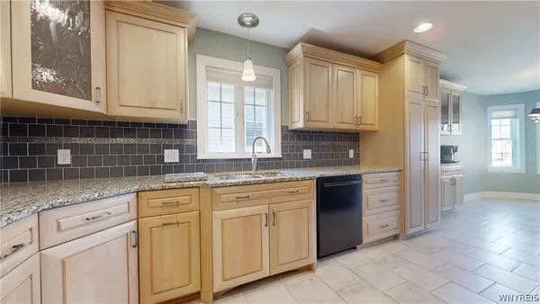 $549,900 | 197 Bering Avenue, Tonawanda, NY 14223