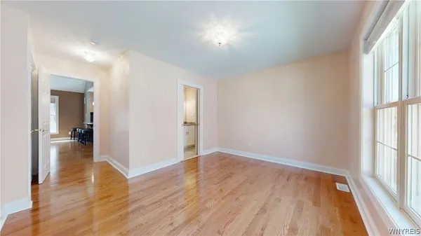 $549,900 | 197 Bering Avenue, Tonawanda, NY 14223